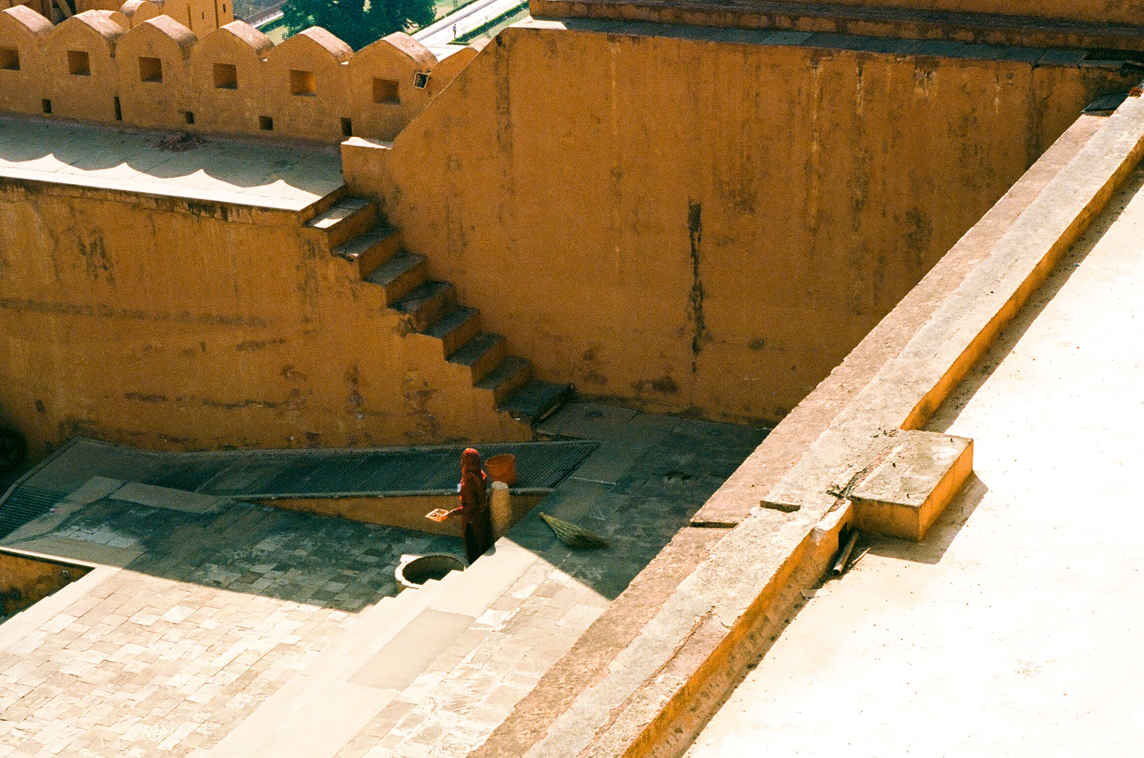 Color photo 8